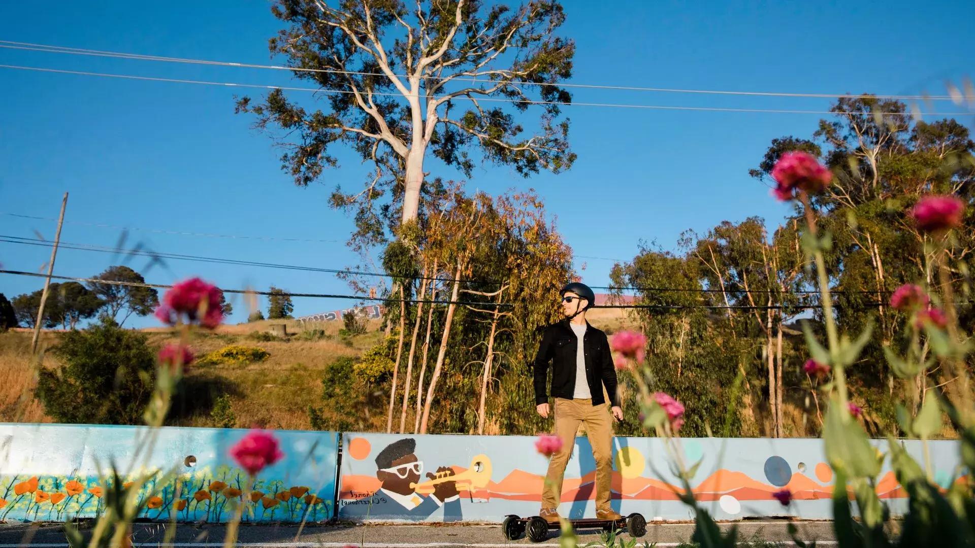 Skateboarder nel quartiere di Bayview.